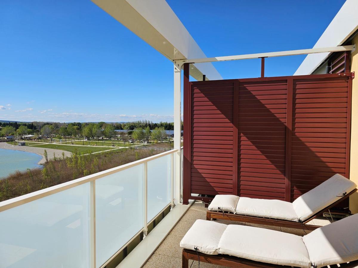 Lakeside Provence - Appartement 4 Etoiles Face Au Lac De Monteux Eksteriør billede